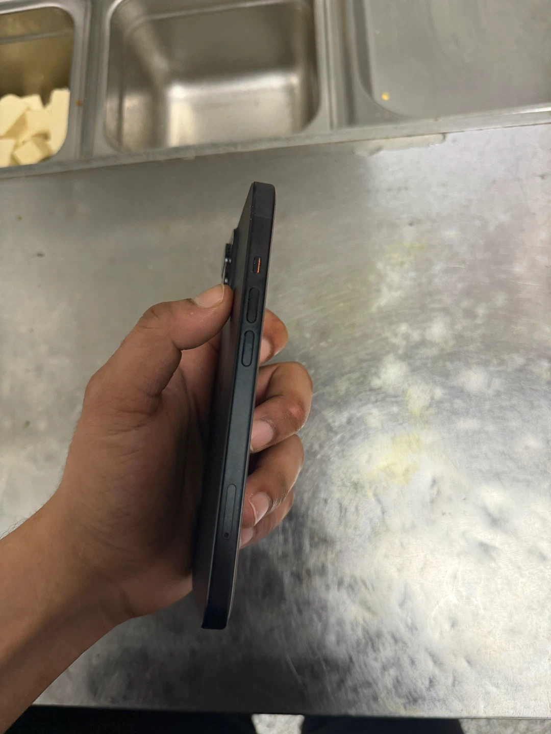 Apple iPhone 15 - photo 3