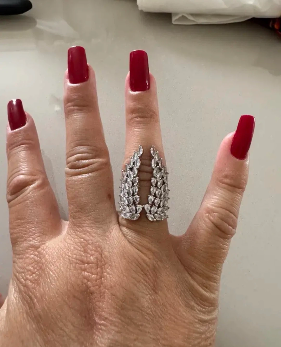 Sparkly Leaf Design Ring - photo 2
