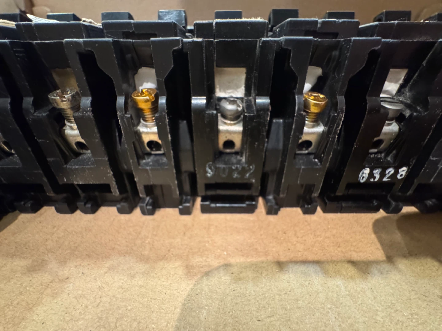 Siemens Type QP Breakers – 15A, 20A & 60A - photo 2