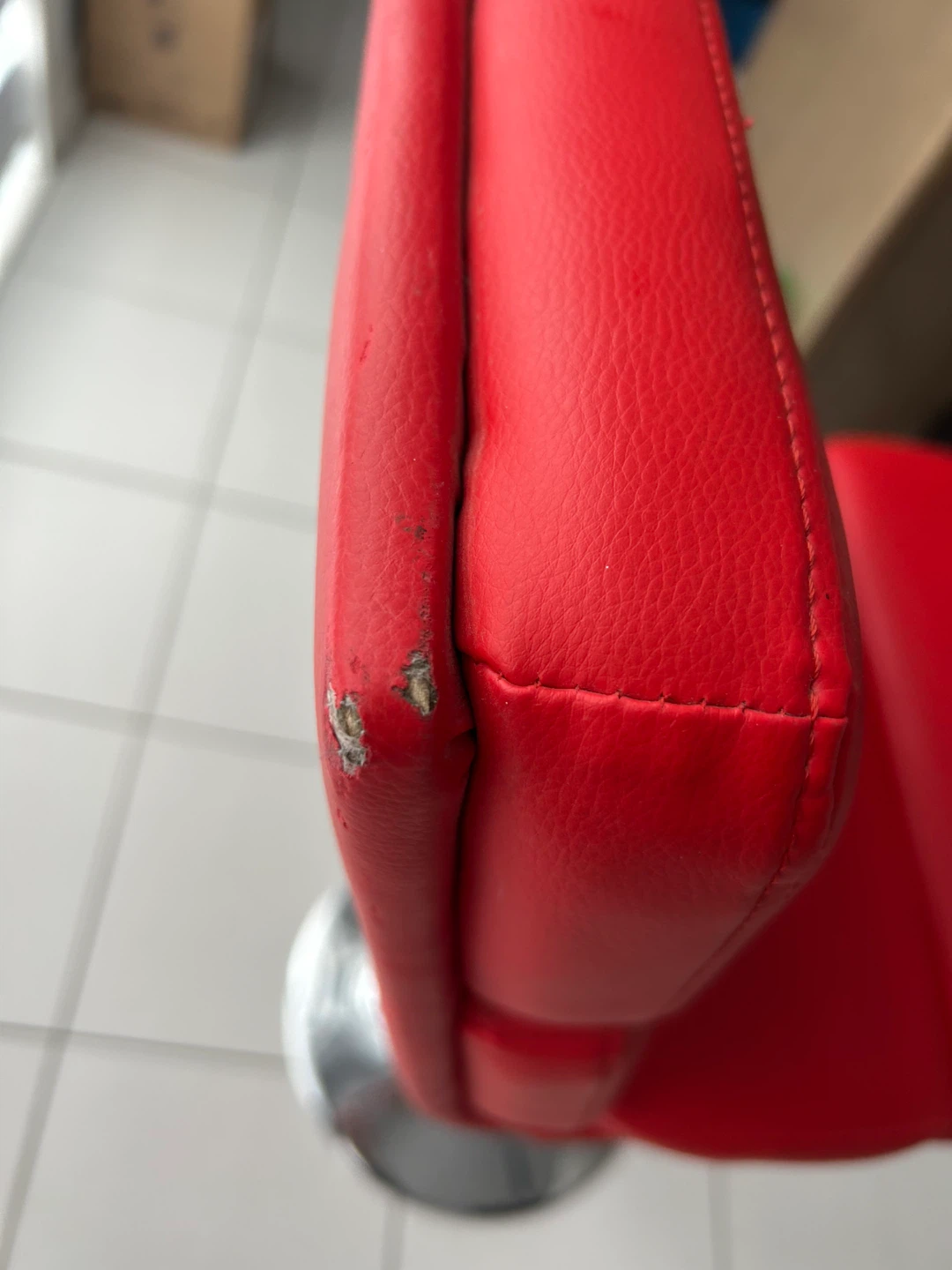 🧡Used Red Bar Stool Minor Wear & Tear, Rusting at the botton - photo 4