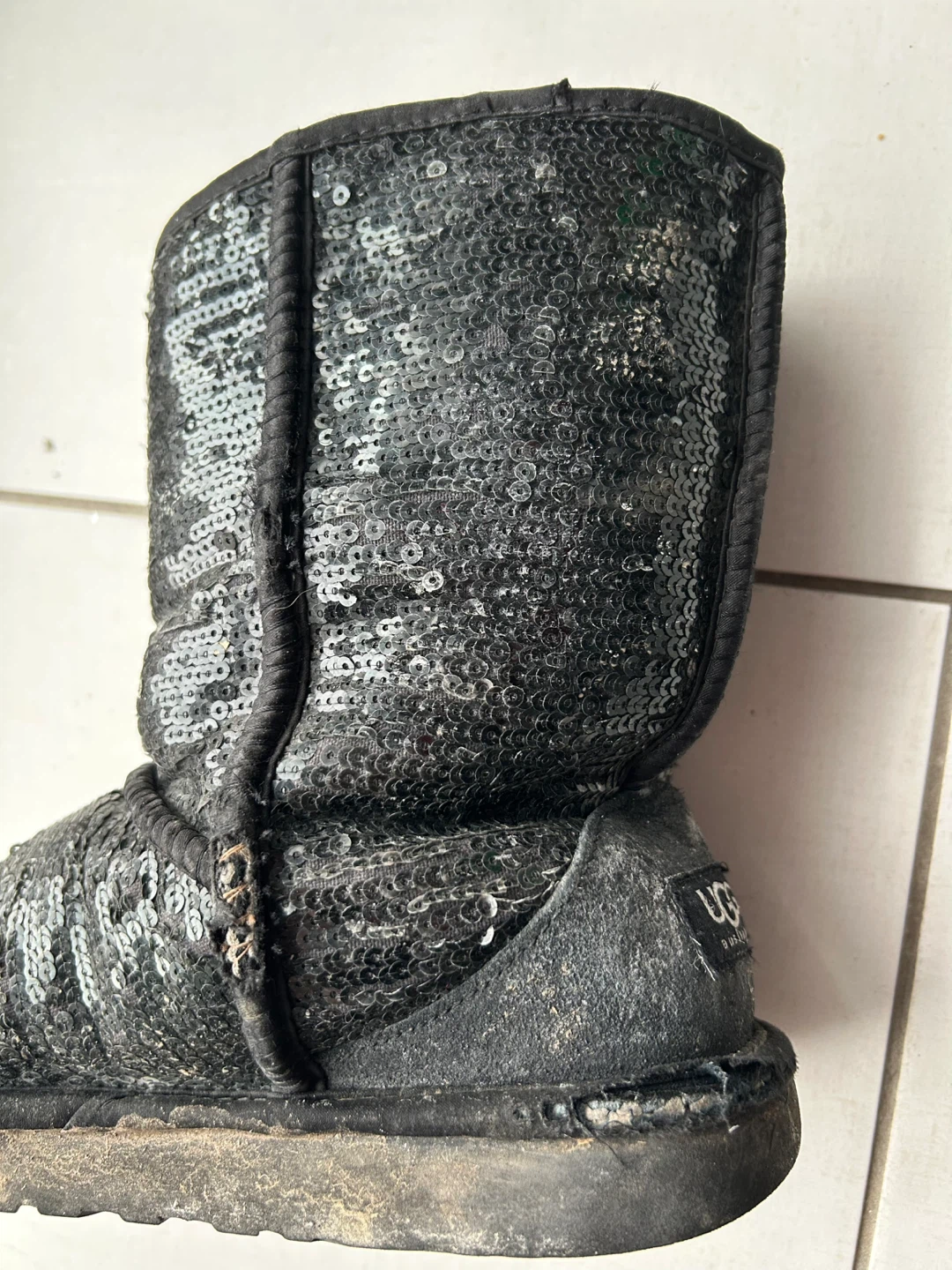 🧡Preowned Ugg boots Shimmering Sequin Minor Wear & Tear size 8 - photo 5