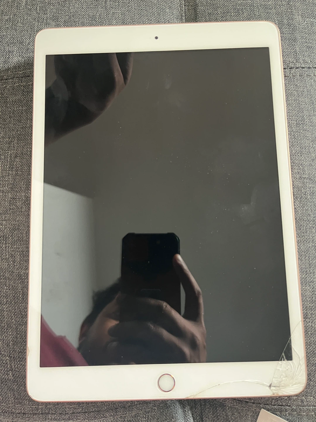Apple iPad (7th Generation) 32GB Wi-Fi Rose Gold - photo 3