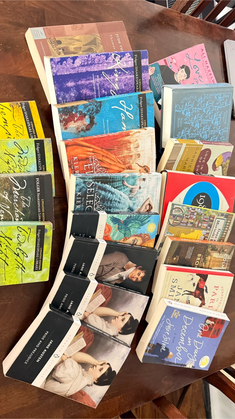 Folger Shakespeare Library & Penguin Classics Books Collection