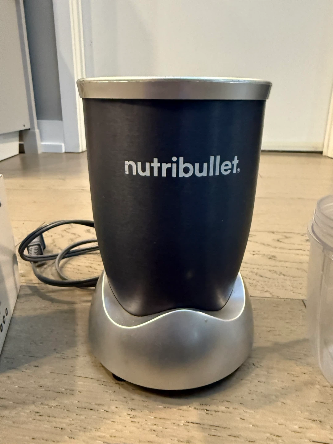 NutriBullet Blender Set with 2 Cups and 4 Lids - photo 4