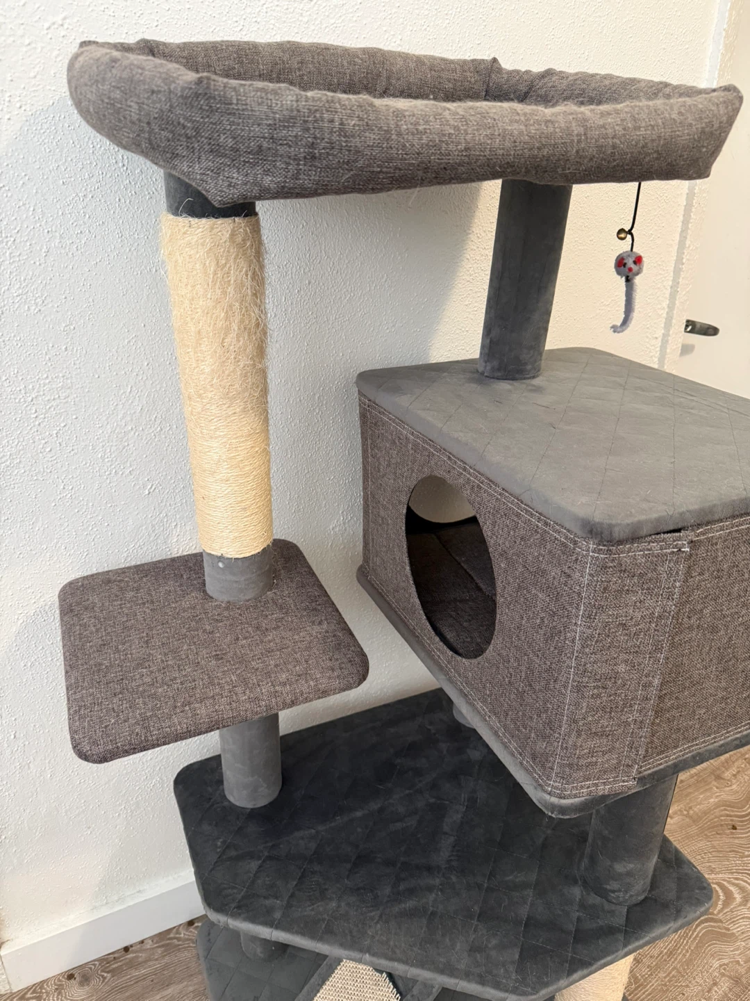Multi-level Cat Tree