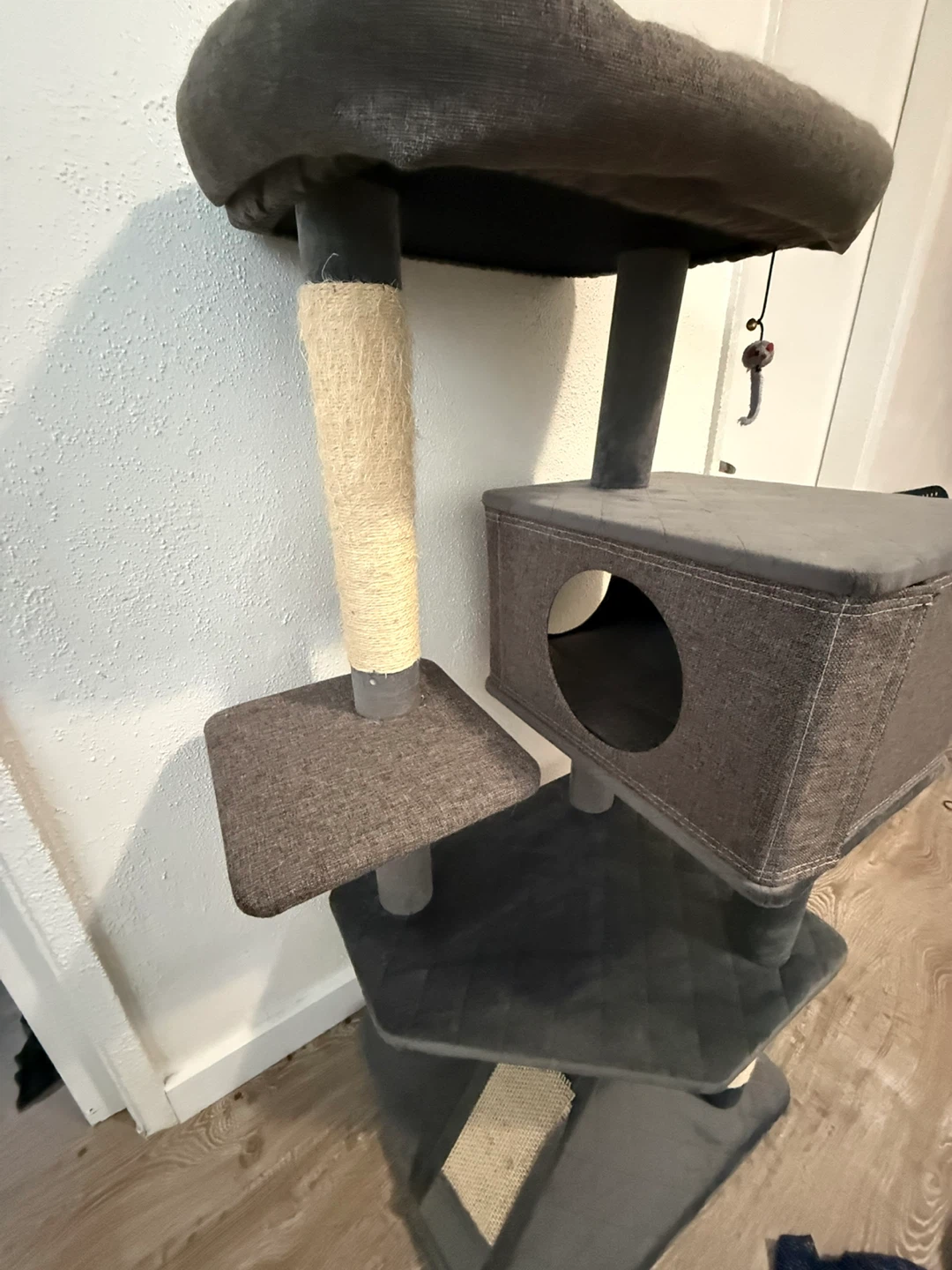 Multi-level Cat Tree - photo 3