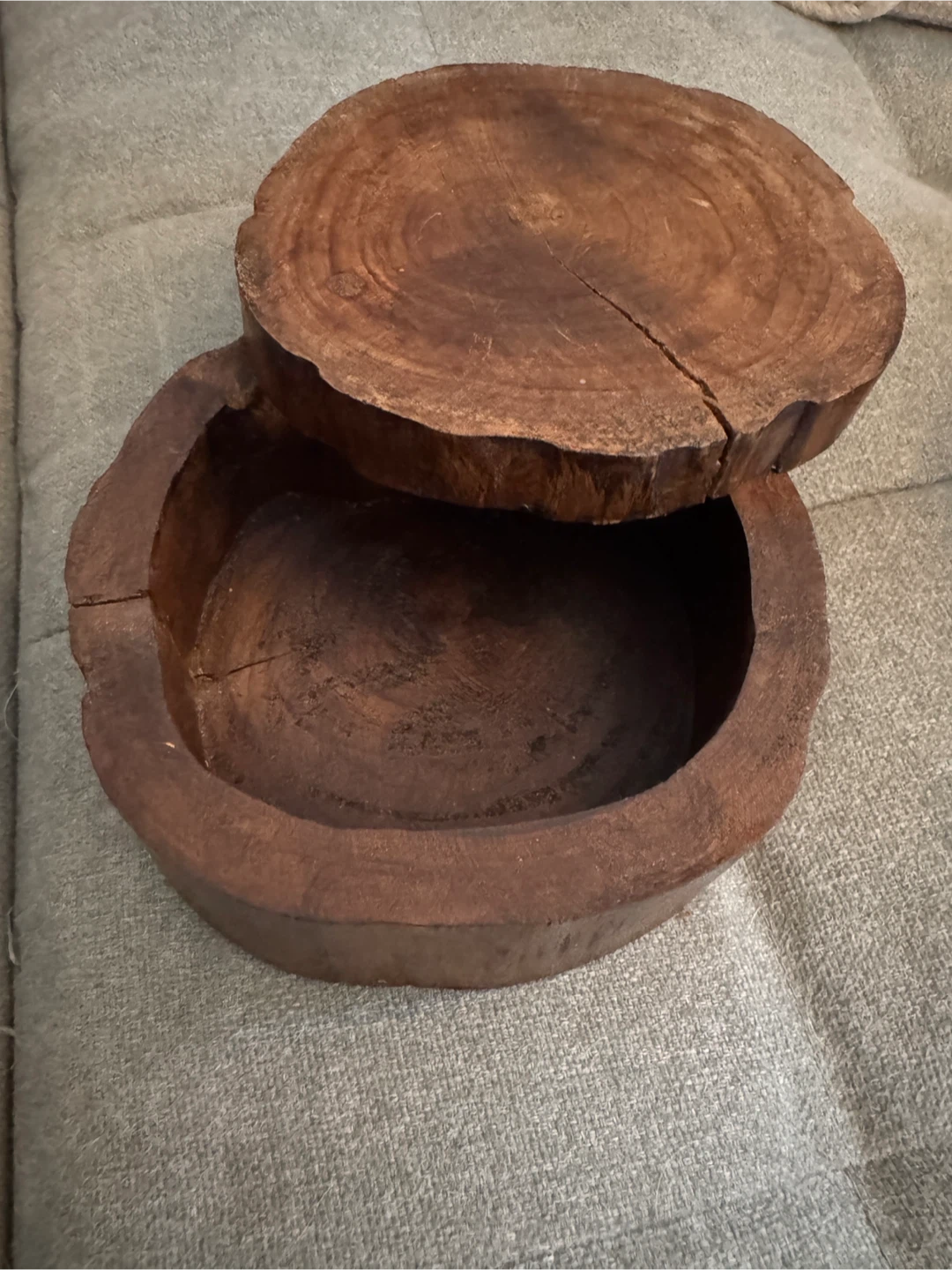 Set of 2 Wooden Log Trinket Boxes - photo 3