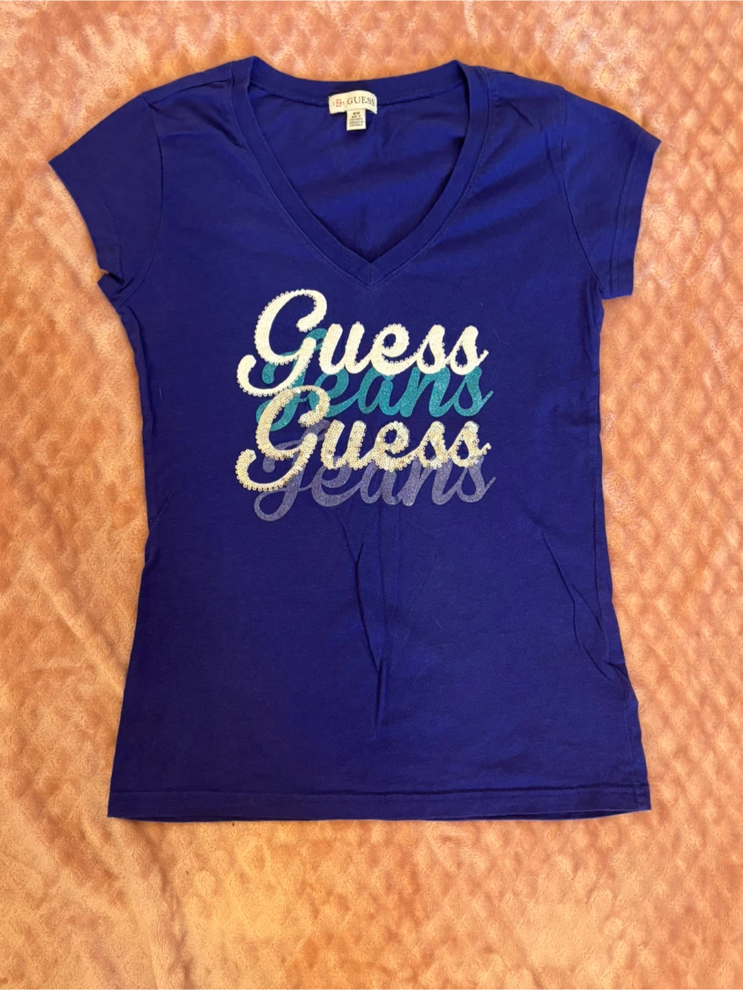 Guess Jeans V-Neck T-Shirt Size M
