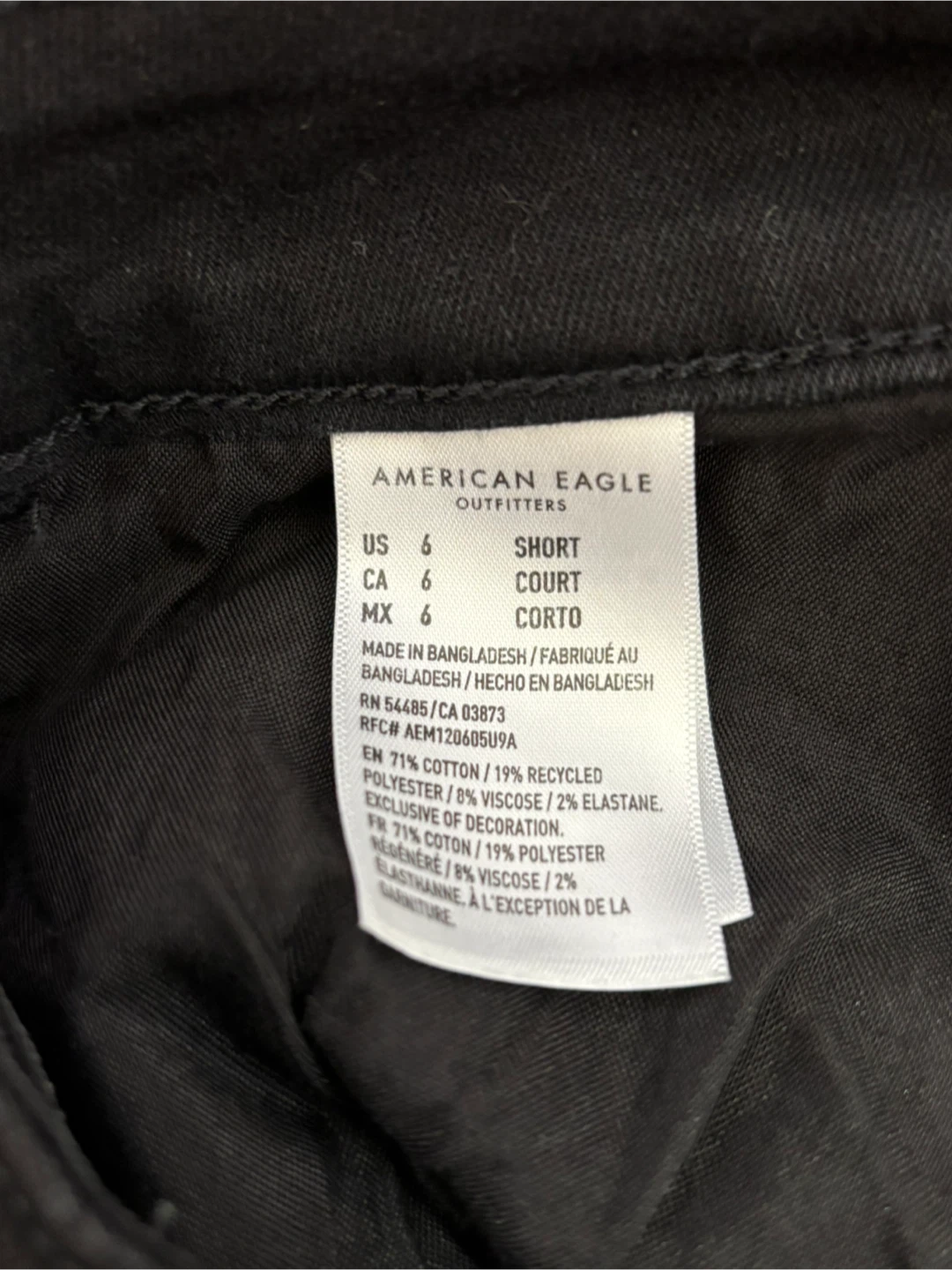 American Eagle Black Ripped Jeans - Size 6 Short - photo 2