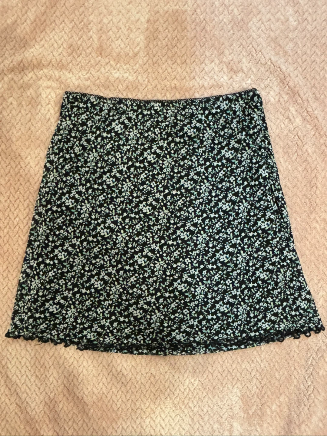 Urban Outfitters Black Floral Mini Skirt - photo 3