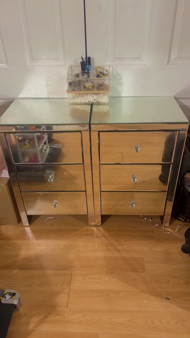 Mirrored Nightstand Set