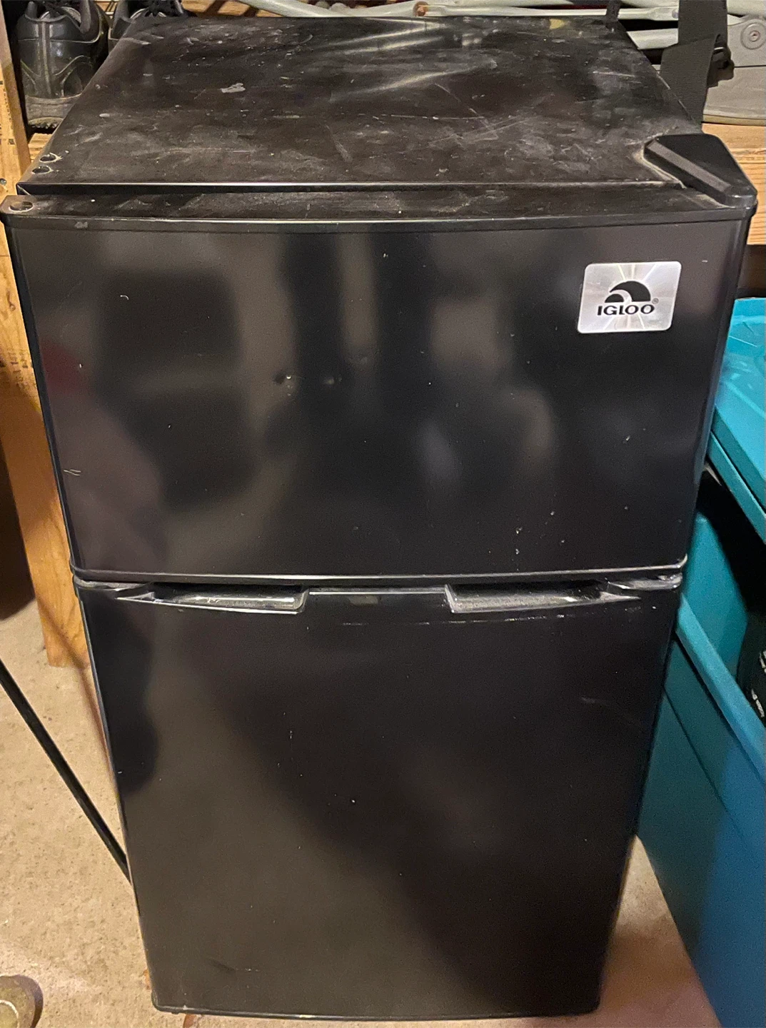 Black Igloo Mini Fridge