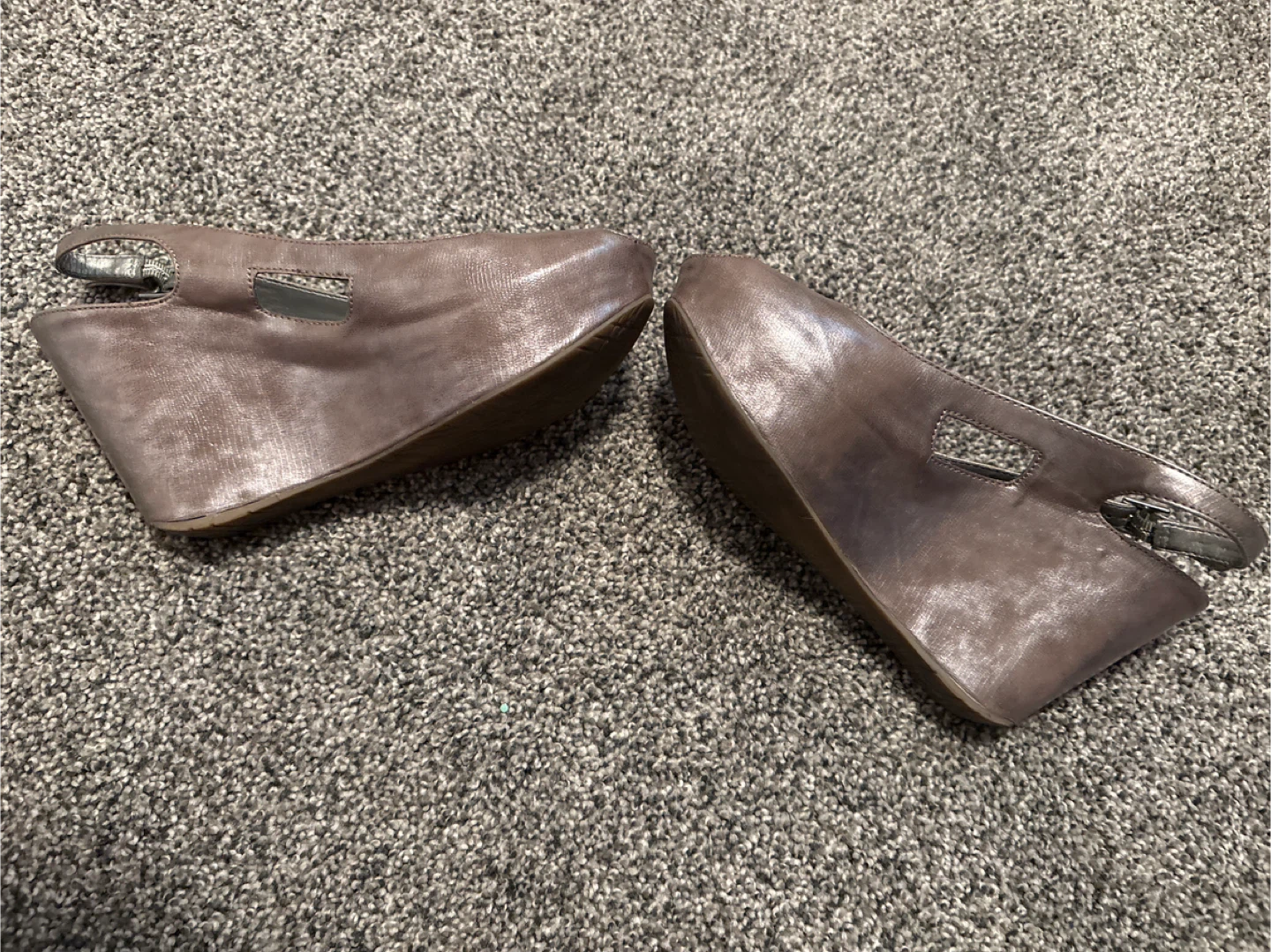 Size 8 Kenneth Cole Reaction Wedge Sandals - photo 2