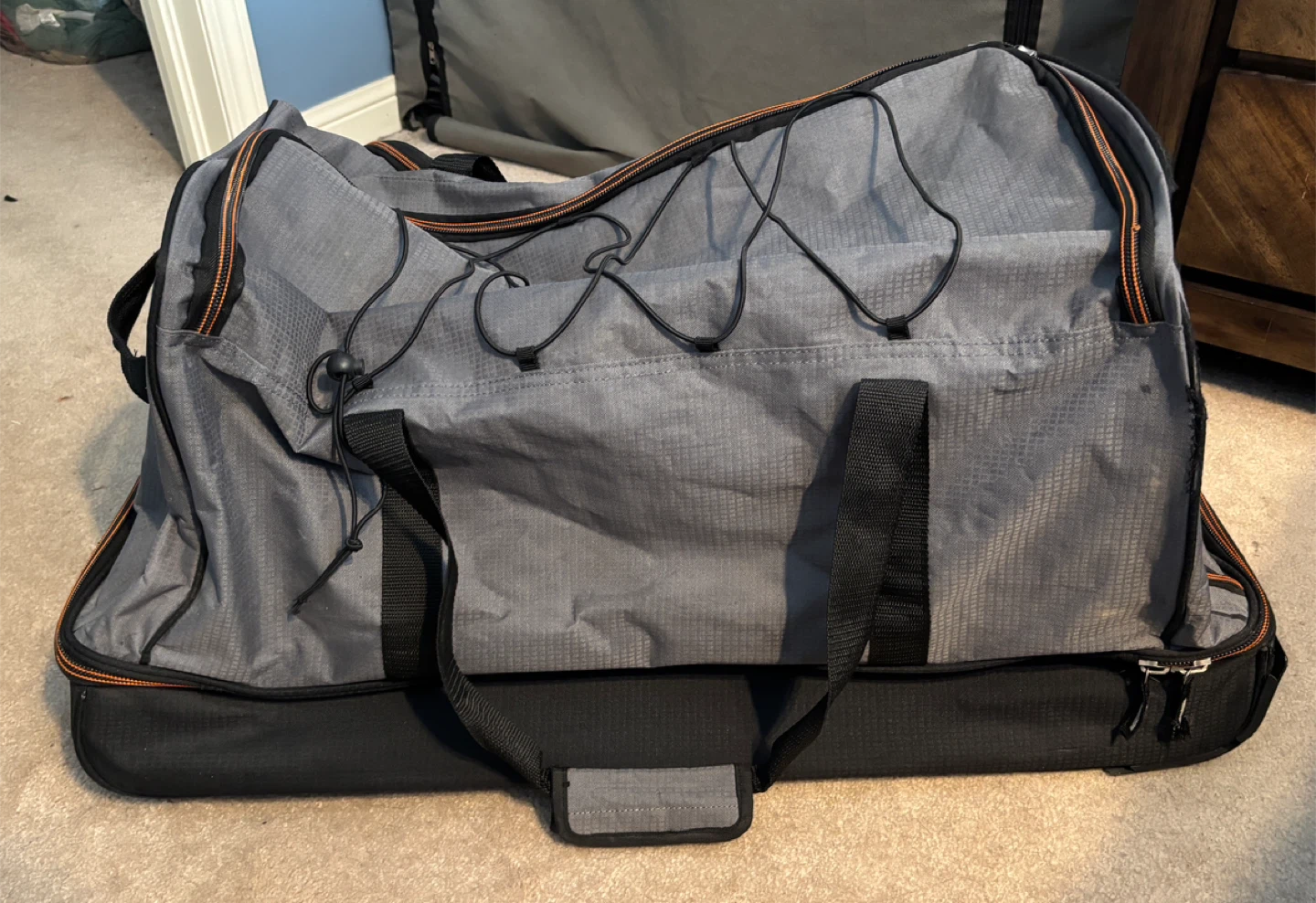 Protege 30-inch Rolling Drop-Bottom Duffel Bag ❤️ - photo 3