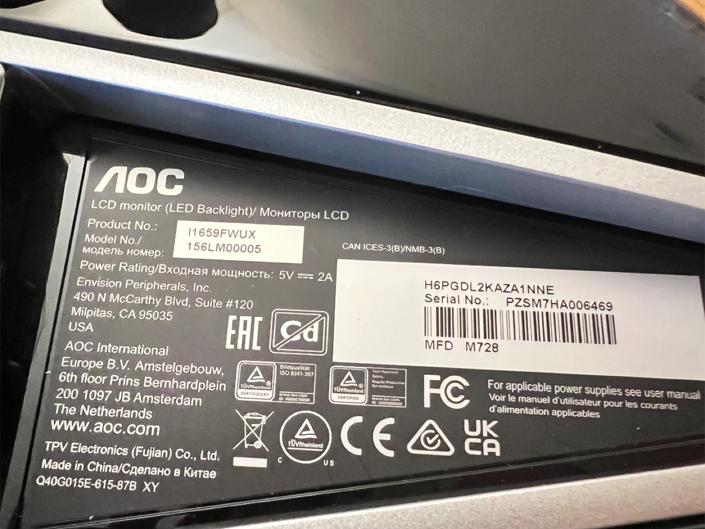 LIKE NEW- 16” AOC Portable USB  LED Monitor - photo 3