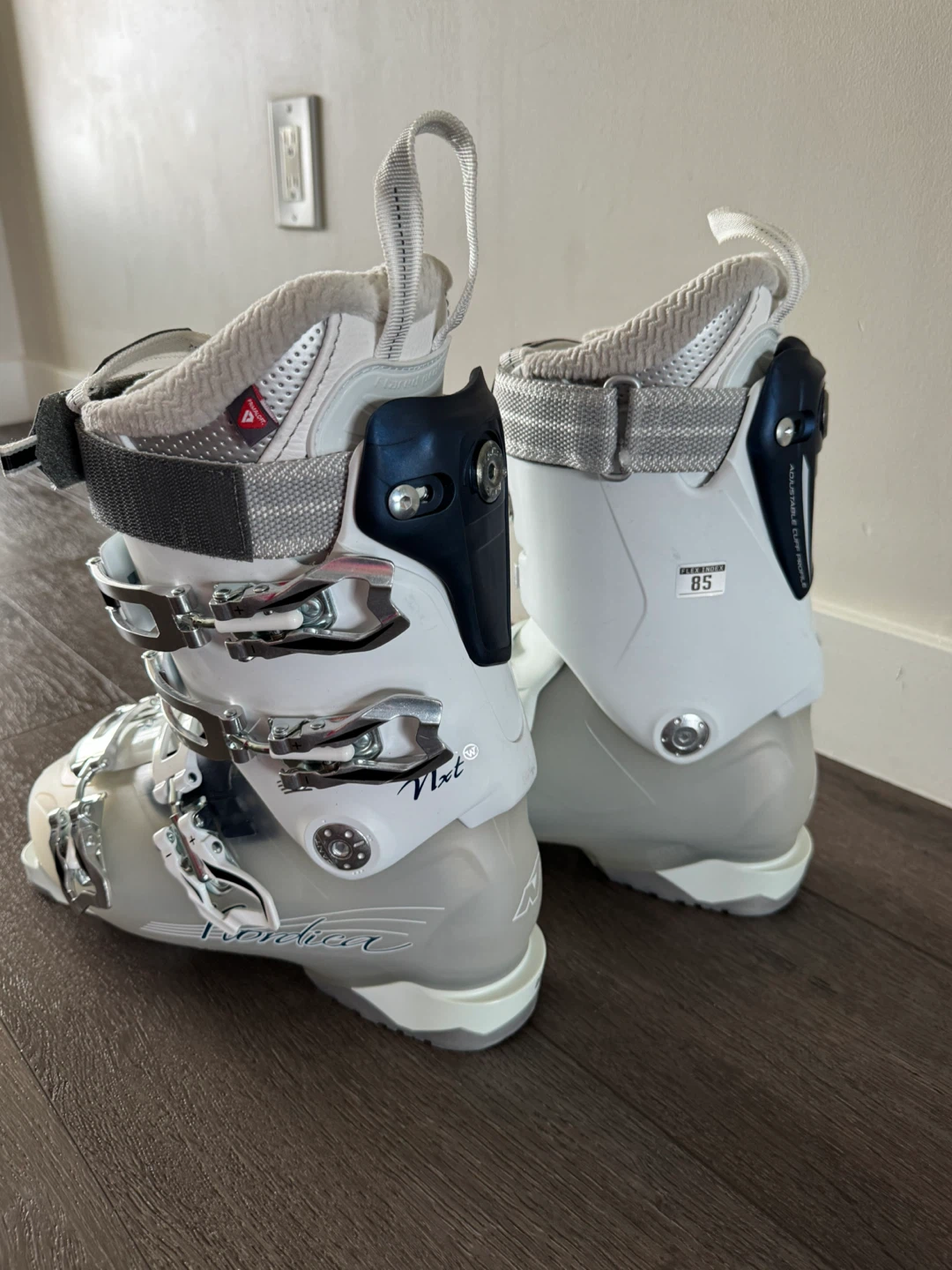 Nordica Ski Boots Size 25.5 - photo 3