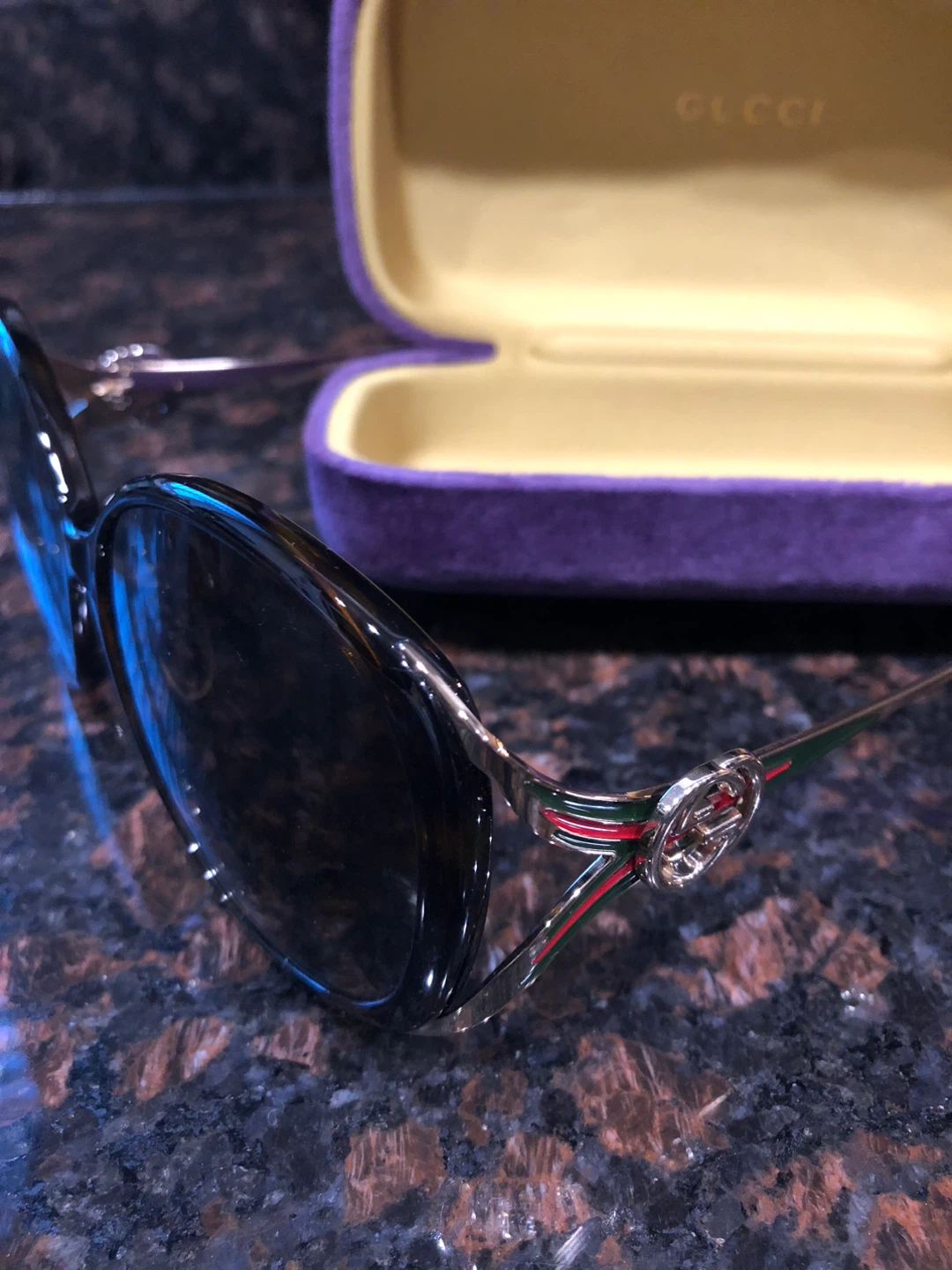 GUCCI Sherryline Sunglasses in Mint Condition - photo 2