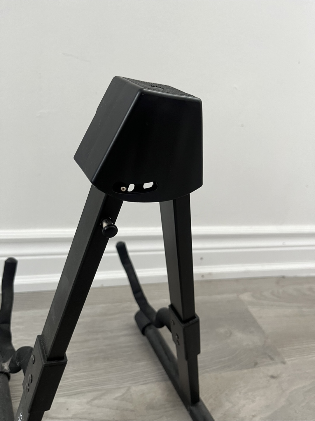 Folding Guitar Stand - photo 4