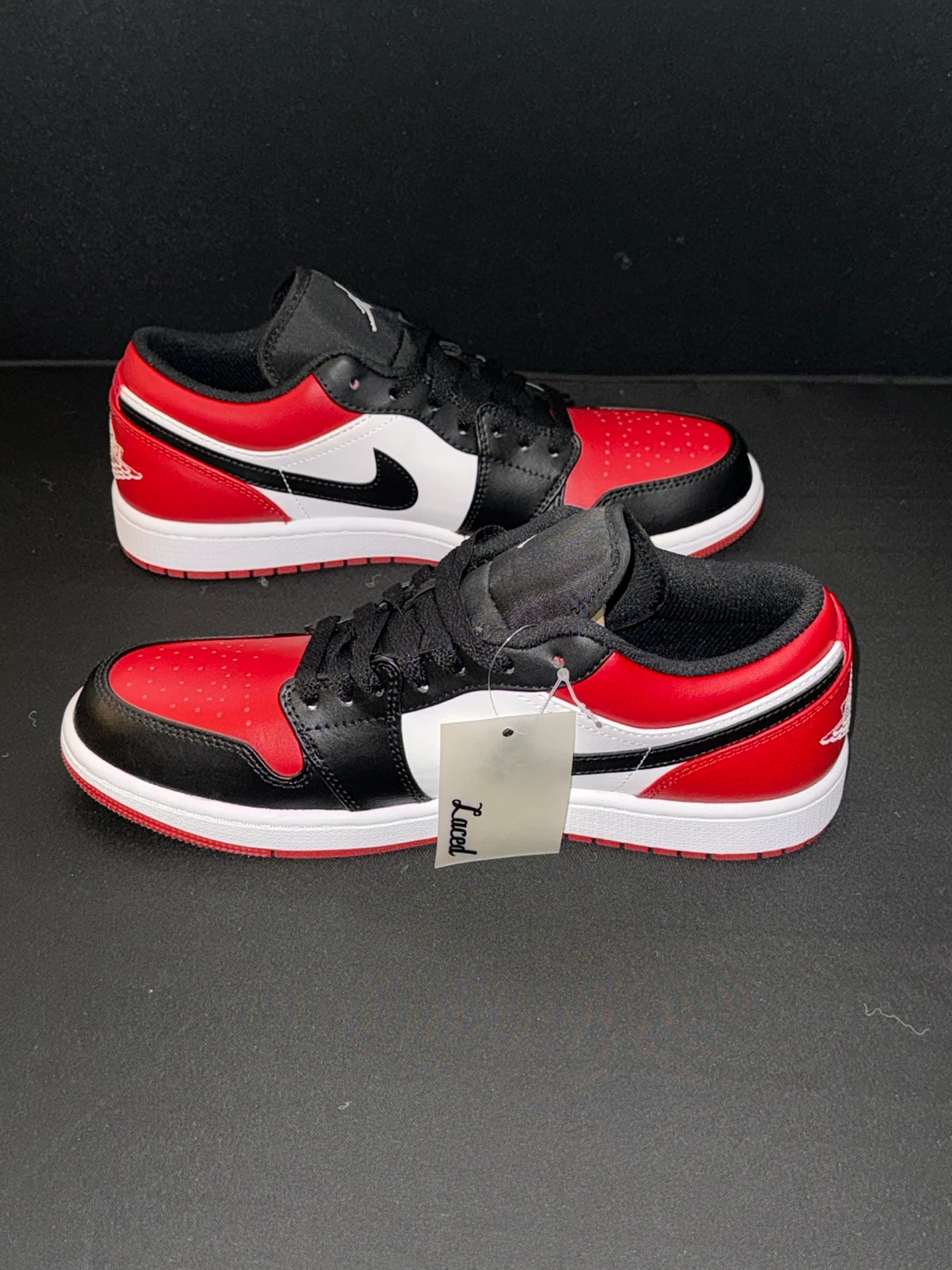 Nike Air Jordan 1 Low "Bred Toe" - Size 8.5 - photo 2