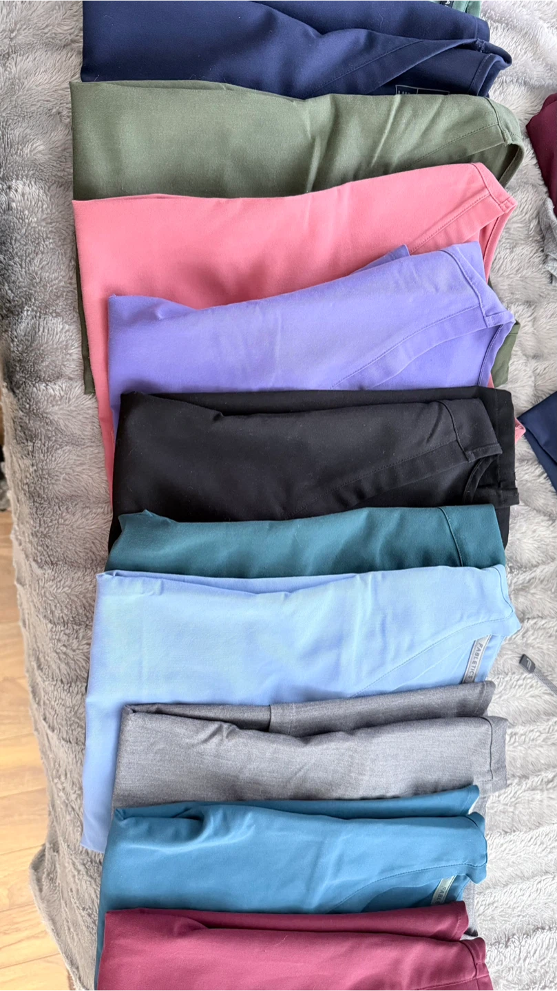 FIGS, Fabletics, Garde- Malade Scrub Tops & Pants Bundle - photo 3