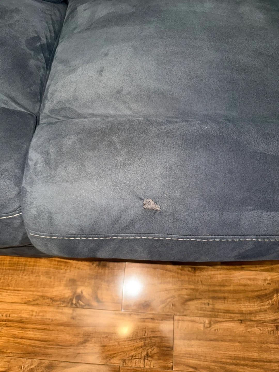 Dark Blue Reclining Sofa w/ USB & Cup Holders – Great Condition - photo 5