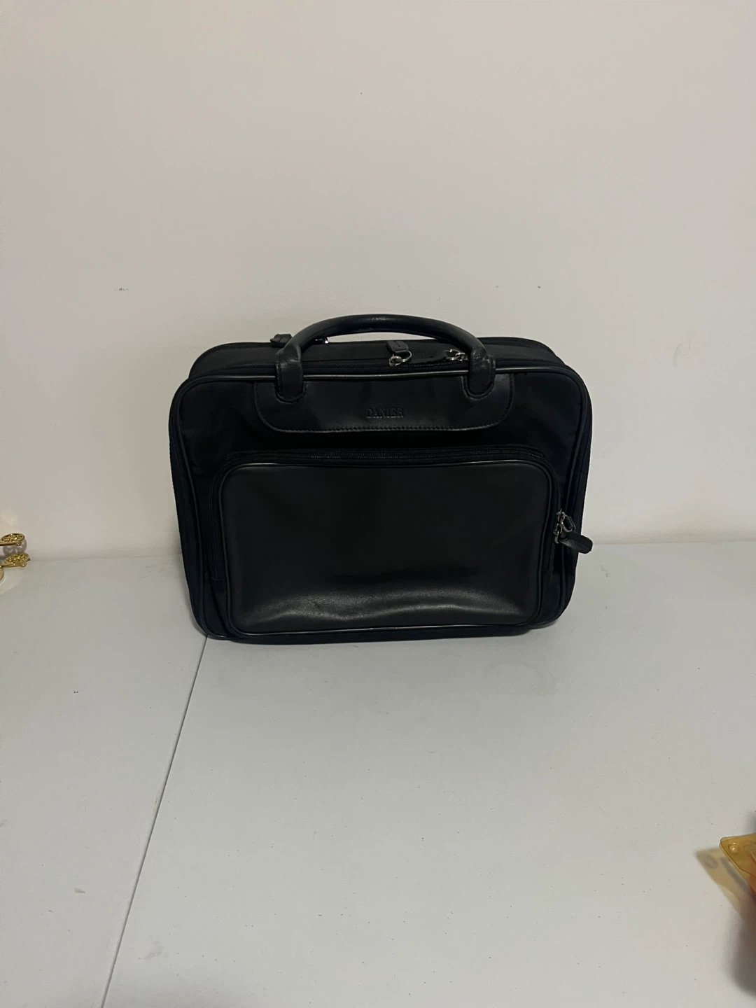Danier Black Leather Briefcase - photo 5
