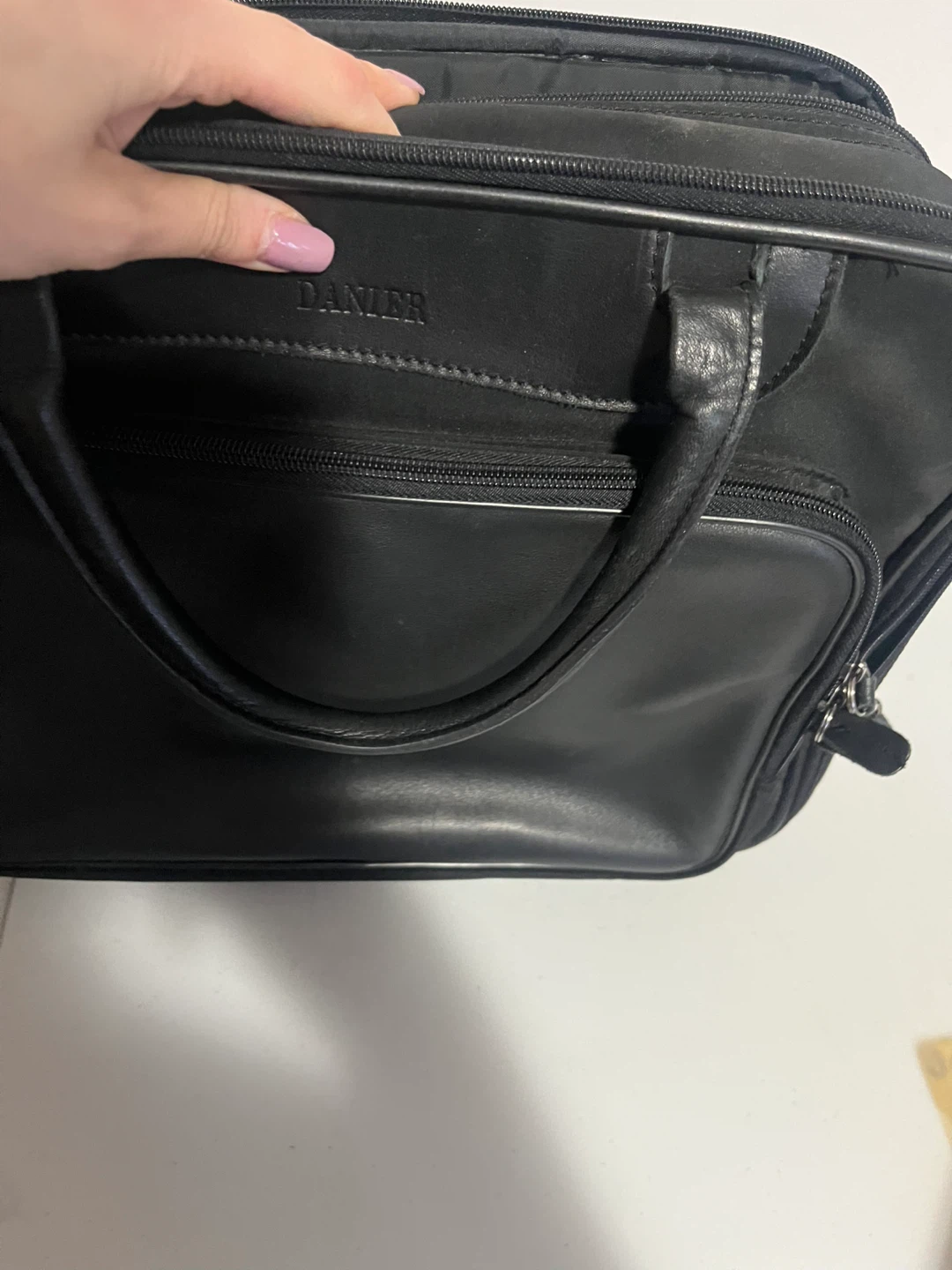 Danier Black Leather Briefcase - photo 4