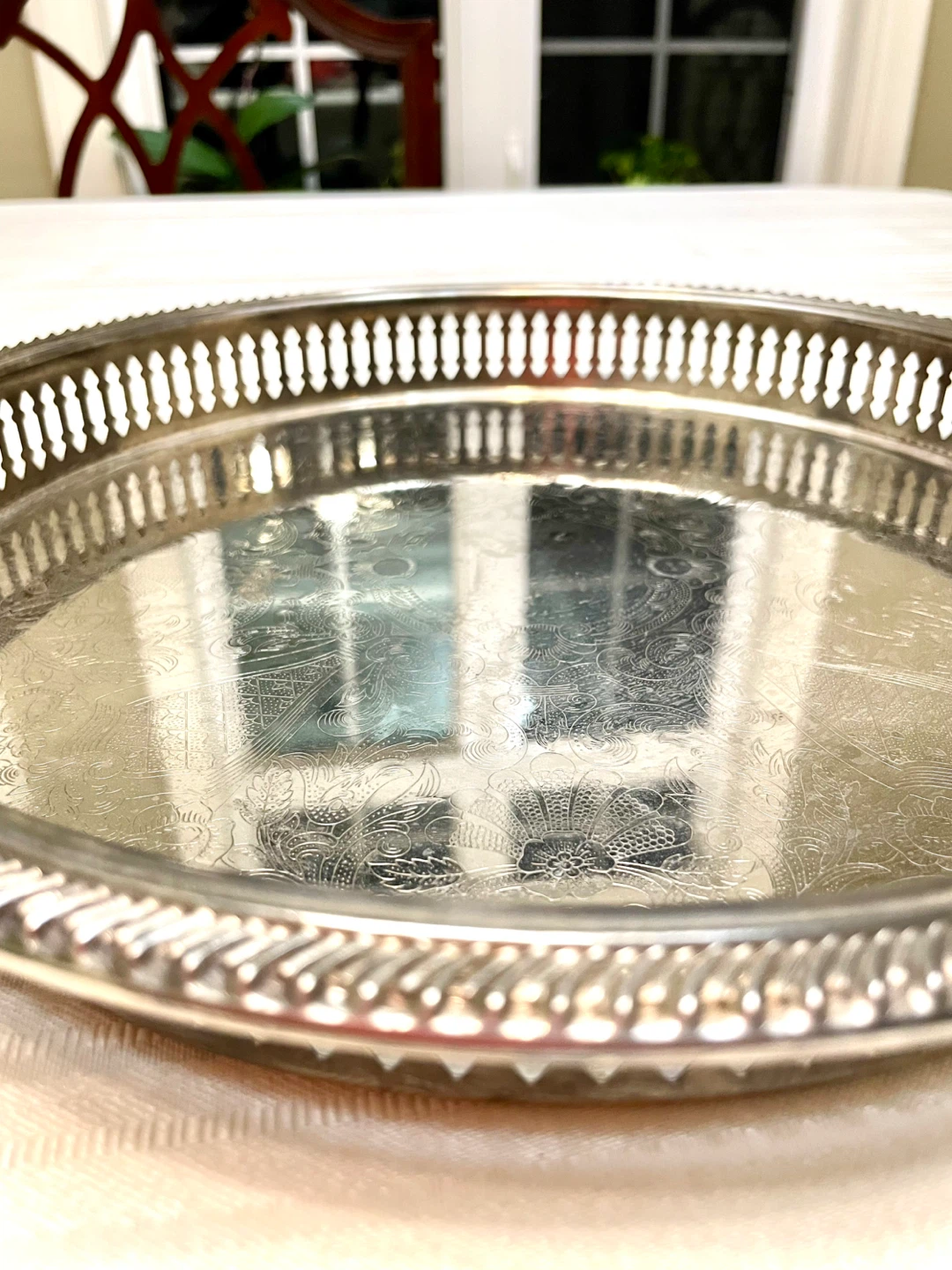 Silver-Plated Round Tray with Lattice Edge - photo 3