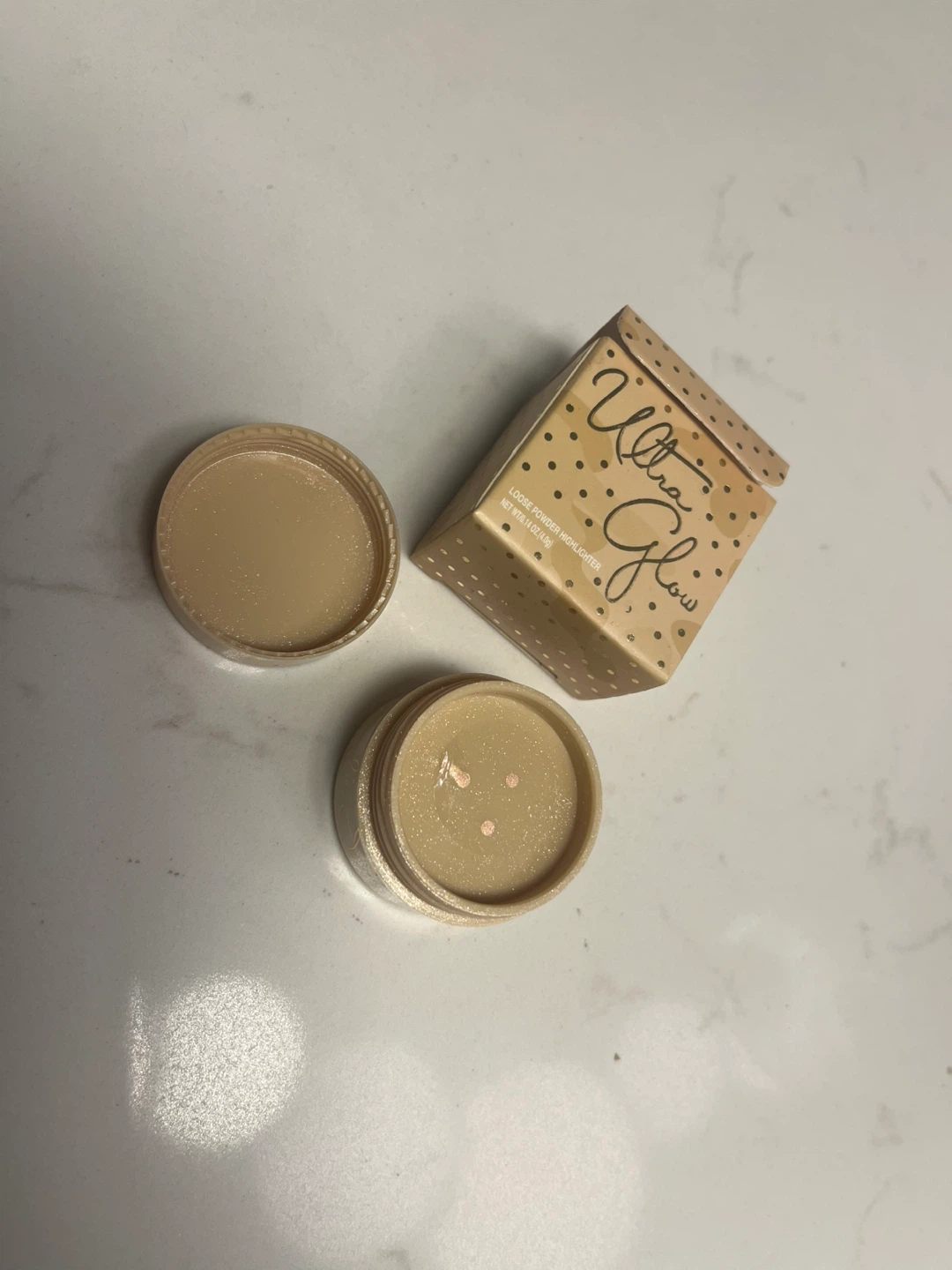 Kylie Santorini Ultra Glow Loose Powder Highlighter
