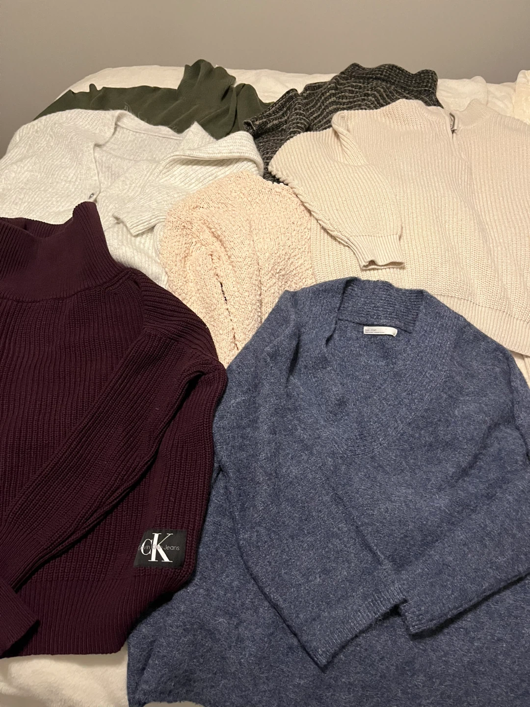 Selling as a LOT!! Oversized sweaters ponchos etc. DETAILS BELOW