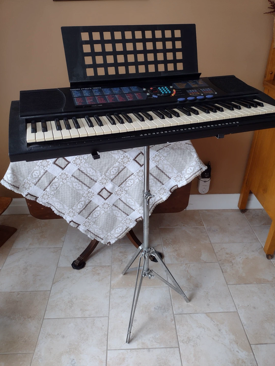 Yamaha PSR-180 Portable Keyboard