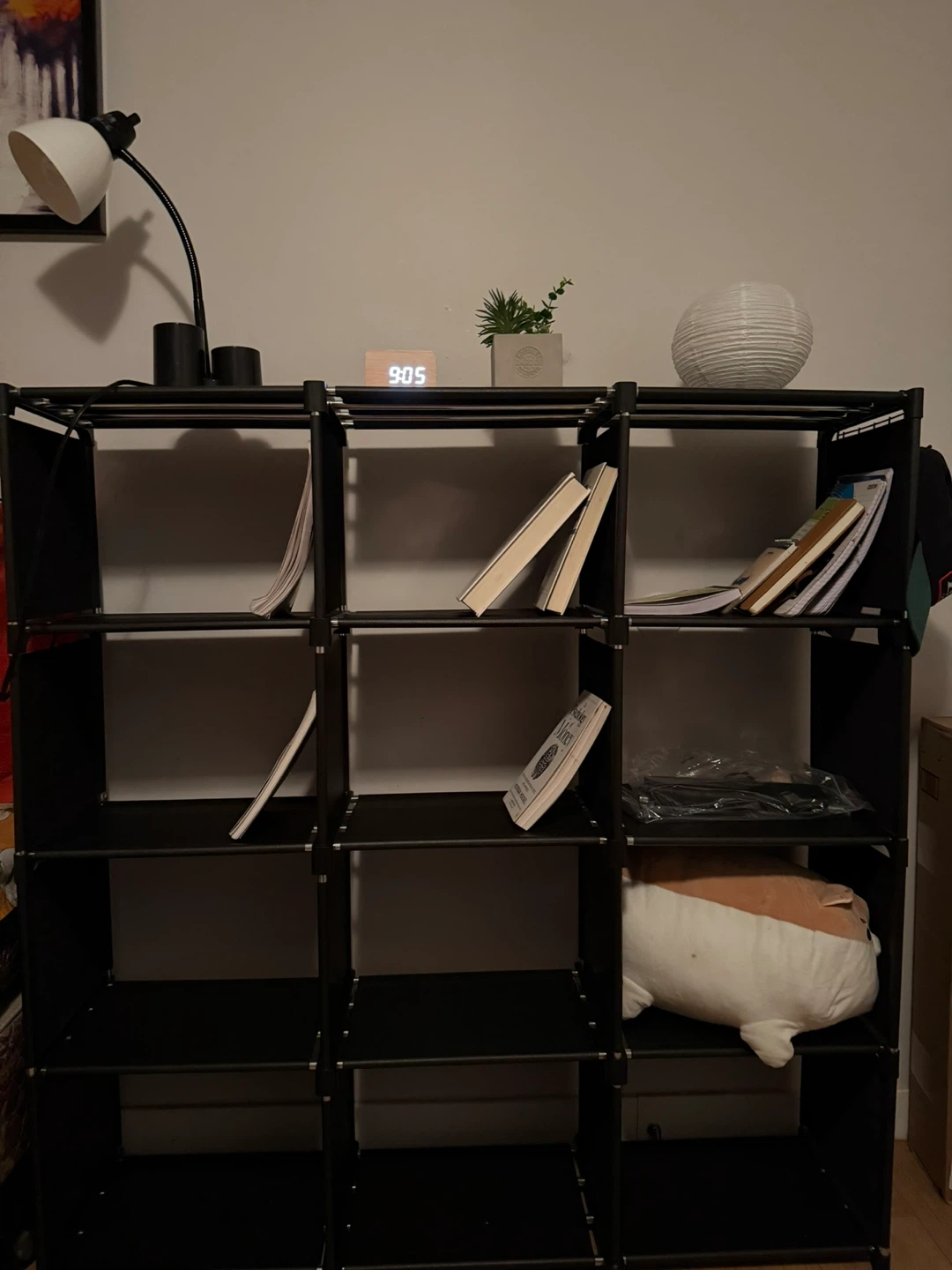 12-Cube Storage Organizer/Bookshelf