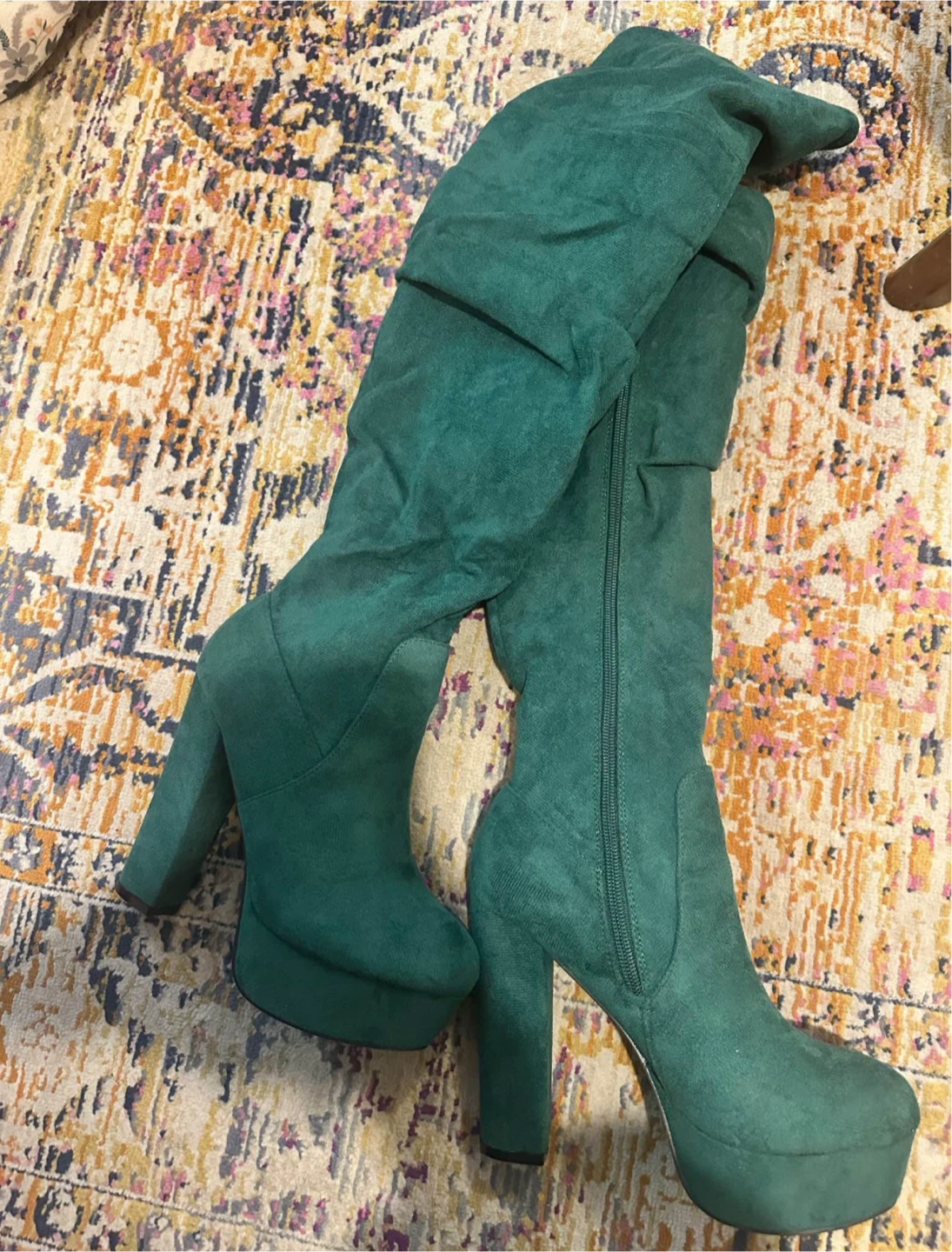 Brand New Women's Green Platform Round Toe Slouch Heel Boots