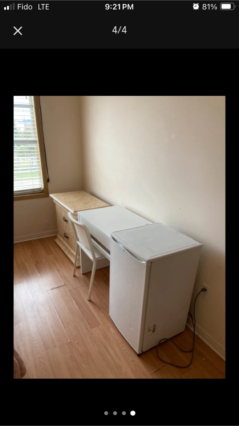 Room for rent across Vaughan Mills mall - photo 3