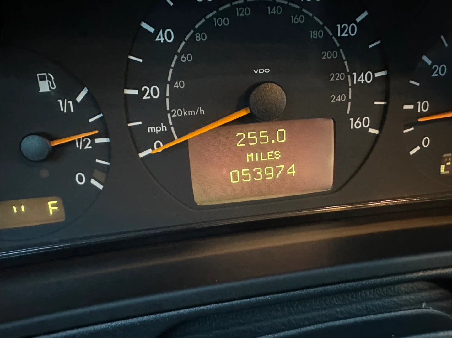 Silver Mercedes-Benz E320 Sedan - photo 4