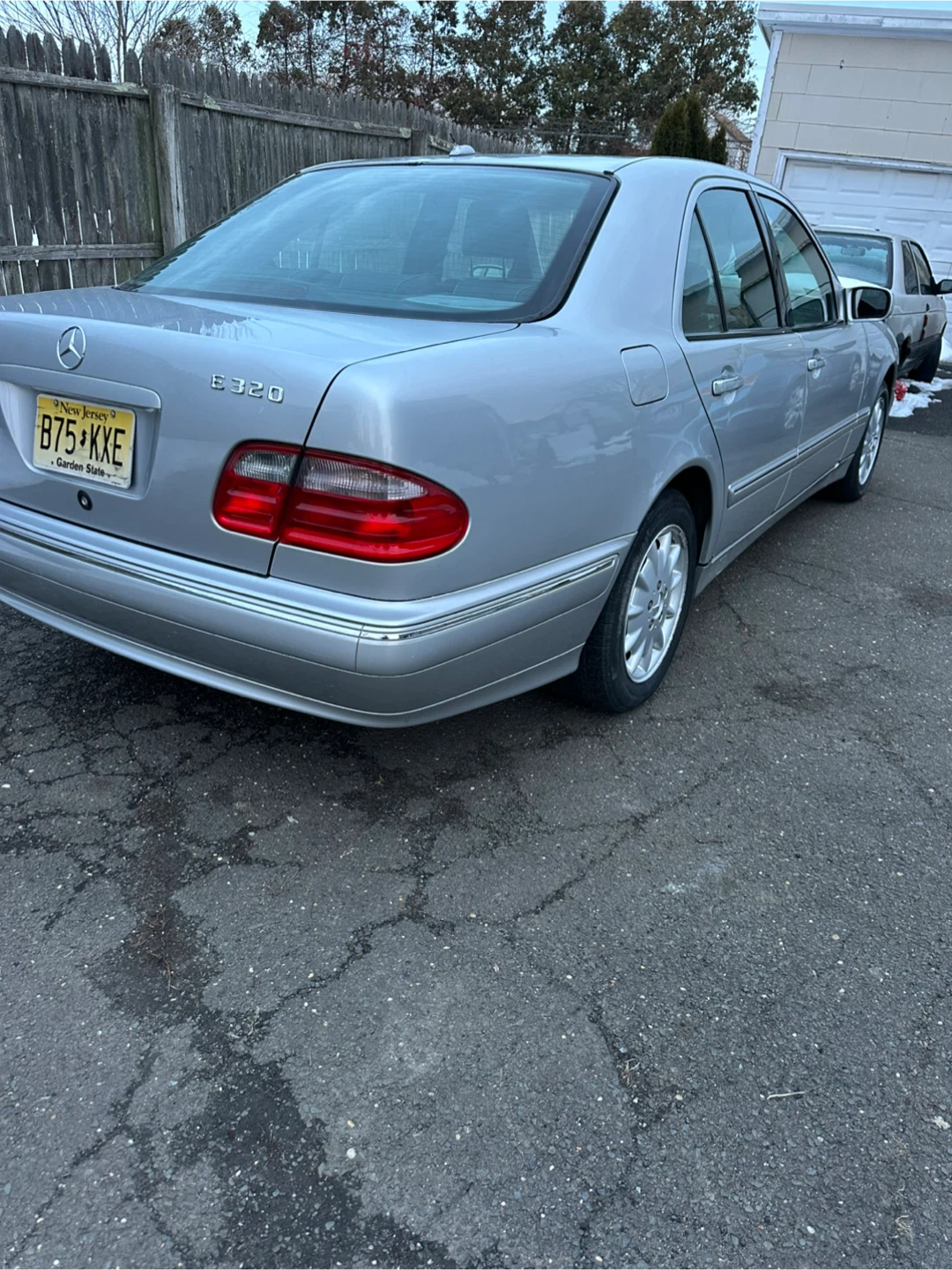 Silver Mercedes-Benz E320 Sedan - photo 2