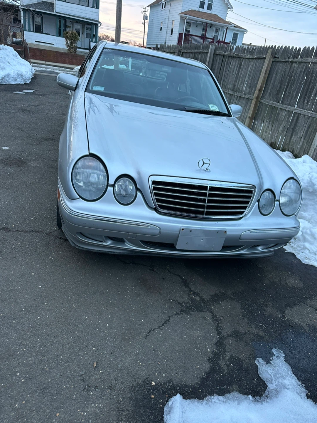 Silver Mercedes-Benz E320 Sedan - photo 3