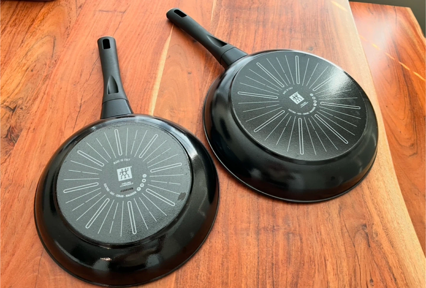 Zwilling 2-Piece Aluminum Fry Pan Set - photo 2