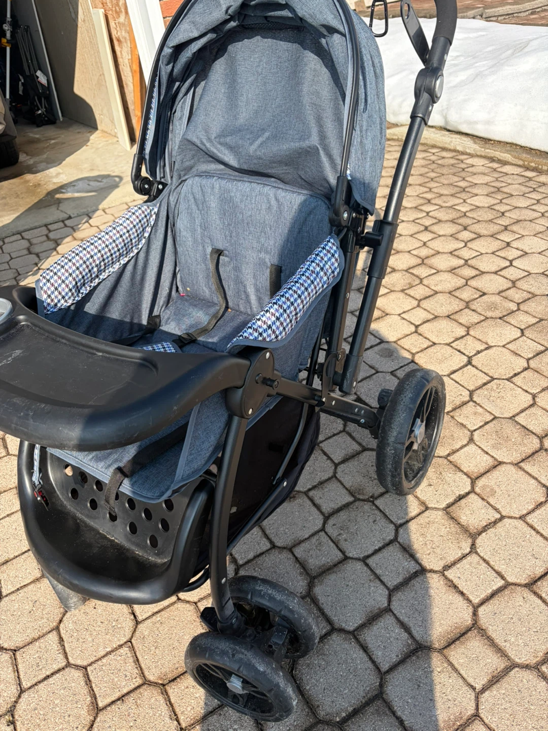 Baby Stroller in Excellent condition - photo 3