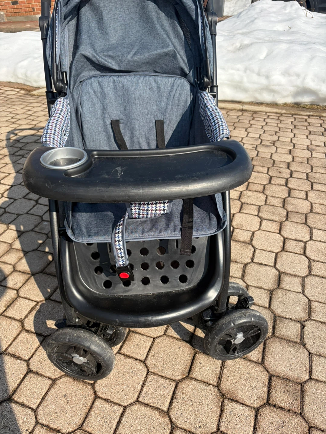 Baby Stroller in Excellent condition - photo 4