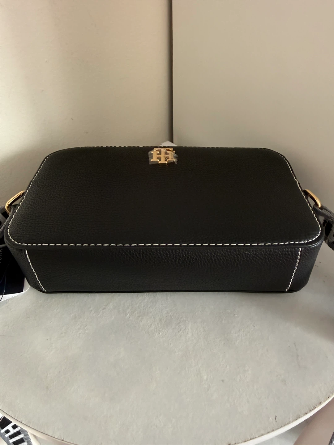 Tommy Hilfiger Black Crossbody Bag - photo 4