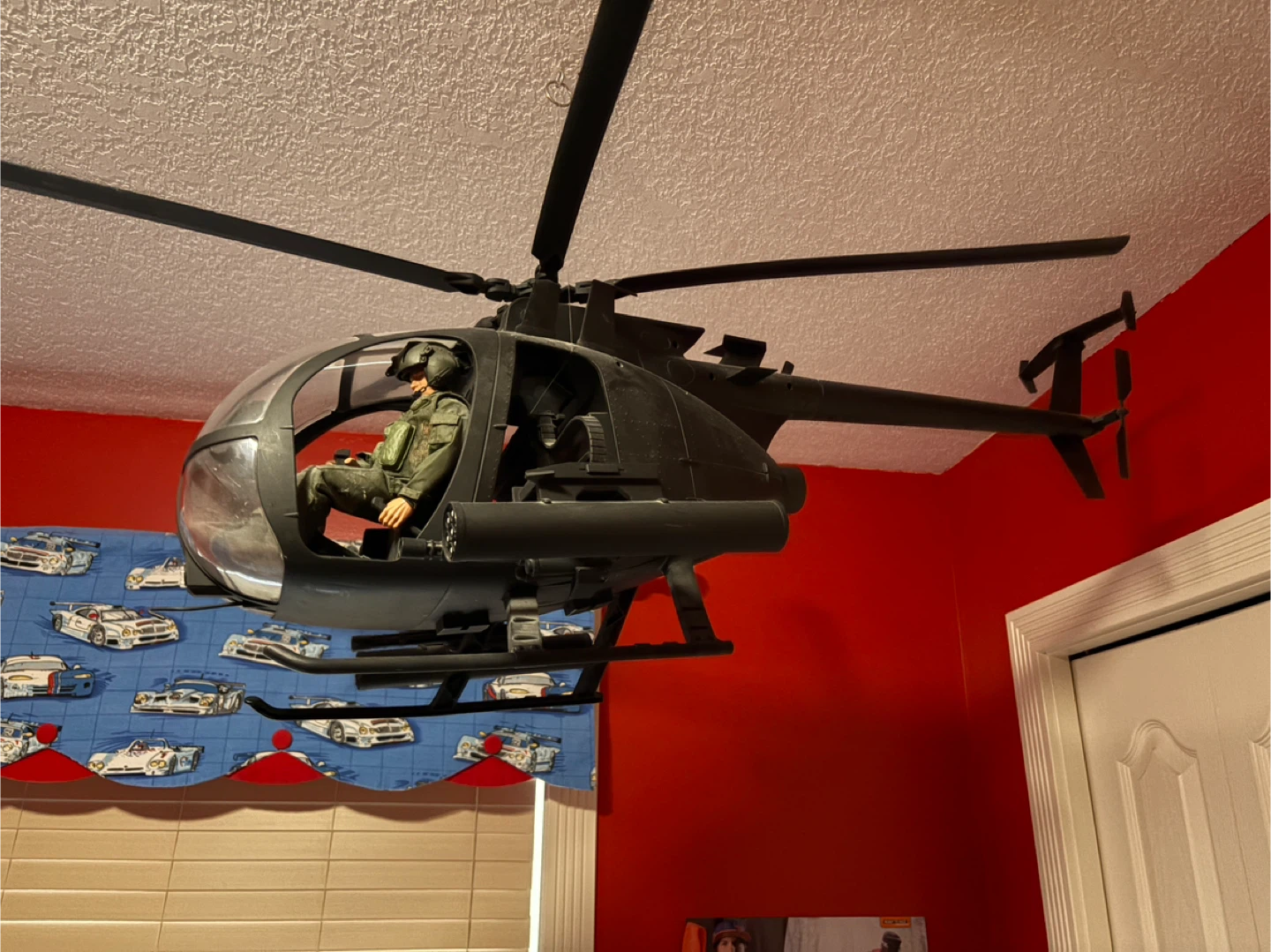 Toy Helicopter Collectable A/MH-6M Little Bird - photo 2