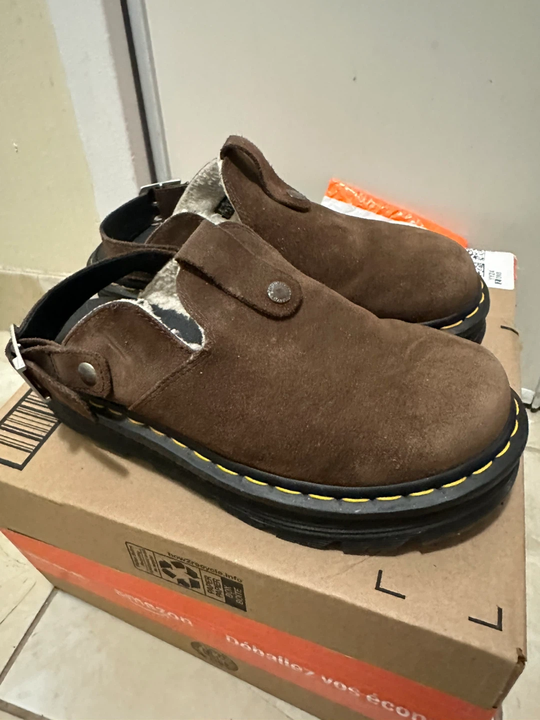 Dr. Martens ZEBZAG MULES in brown