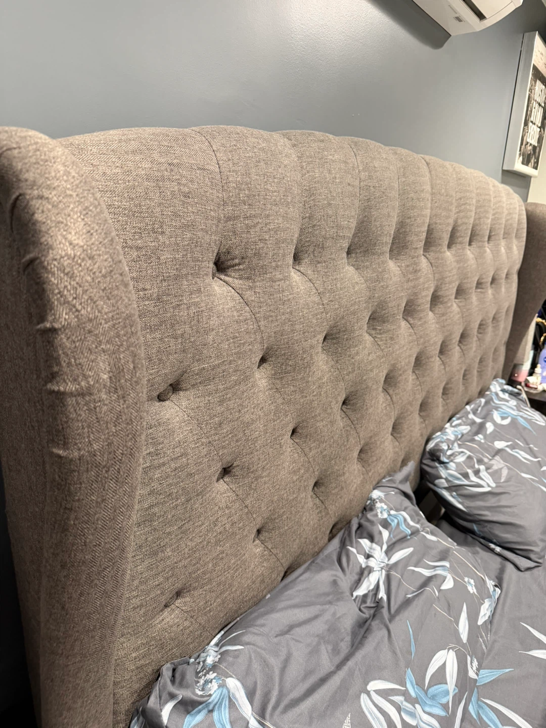 Tufted Wingback Upholstered Bed Frame - photo 3