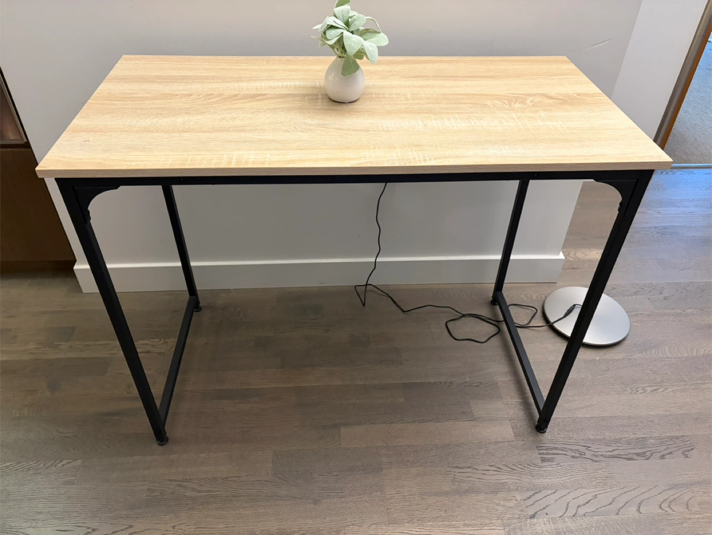 Simple Wooden Top Desk