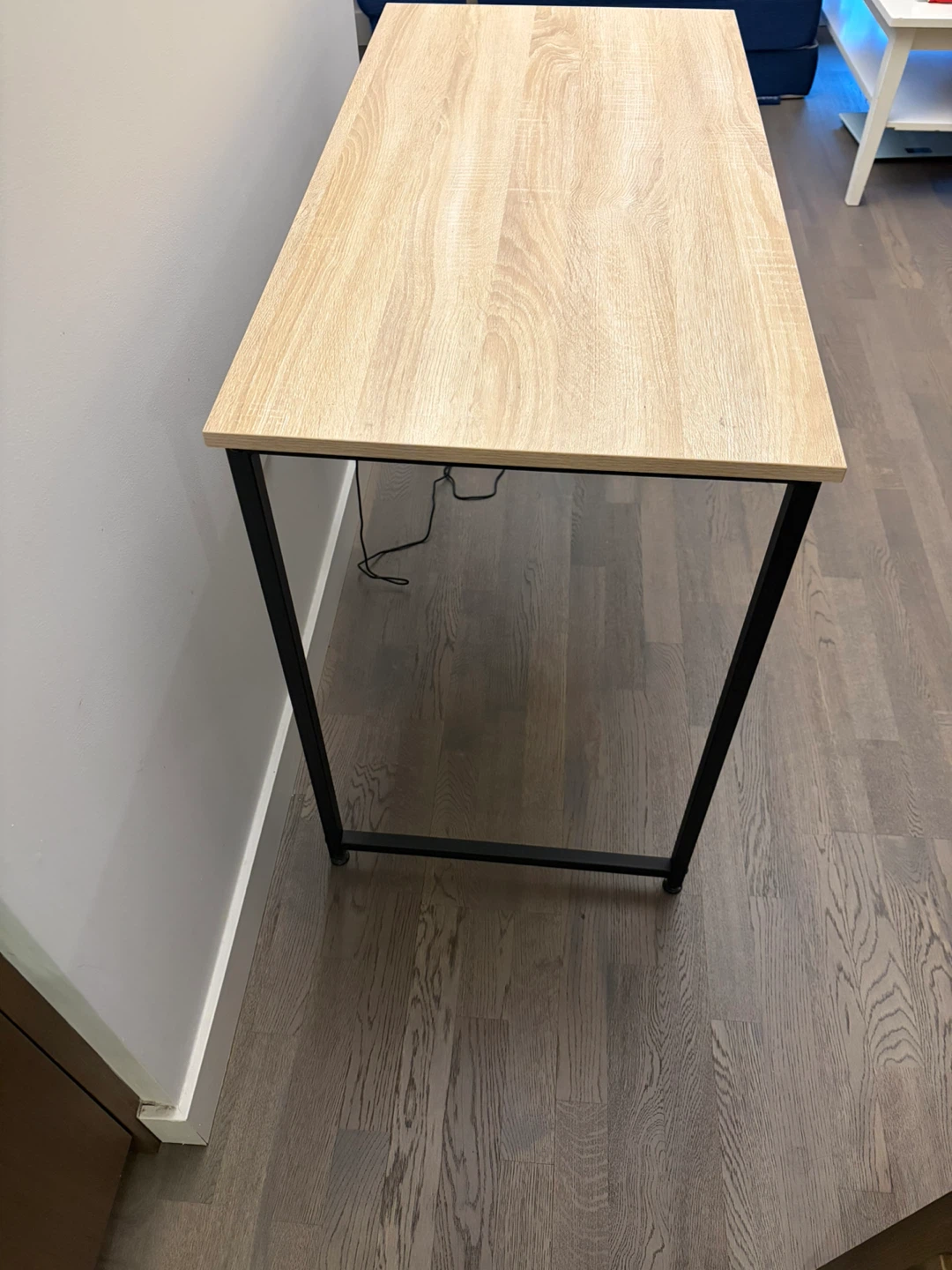 Simple Wooden Top Desk - photo 4