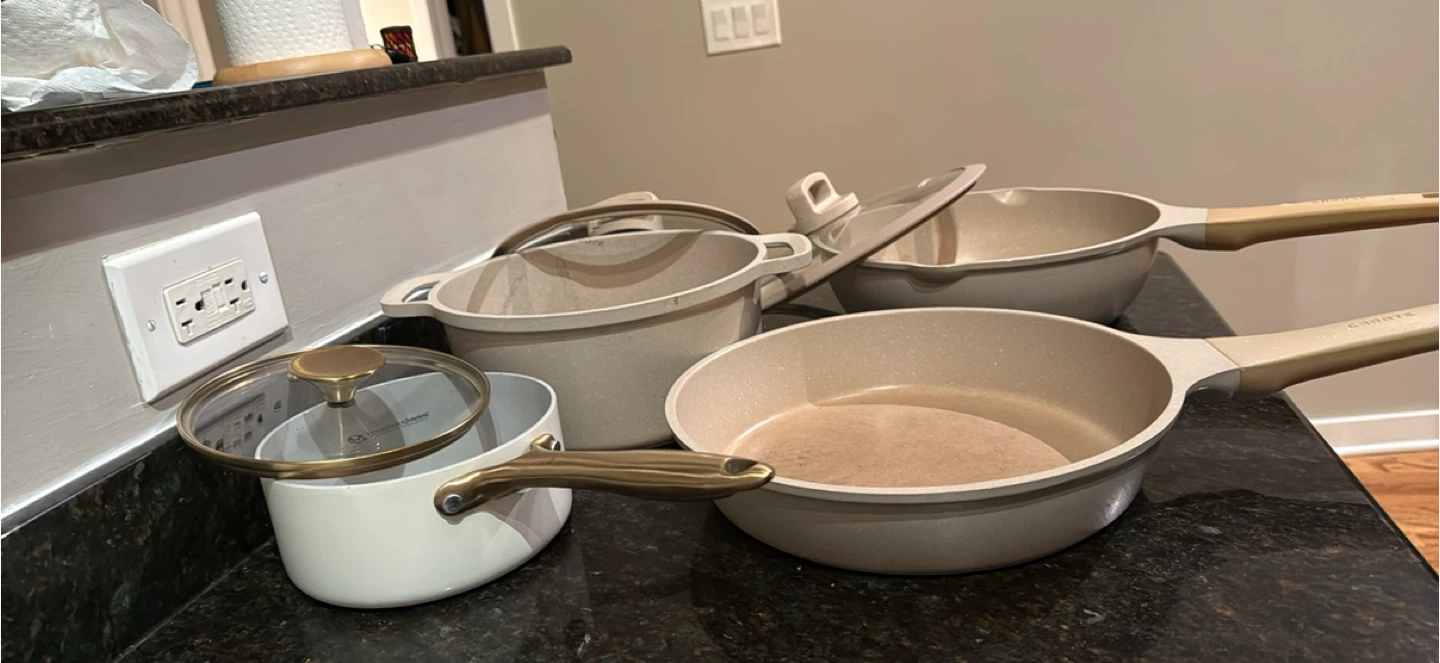 Carote Pots and Pans Set