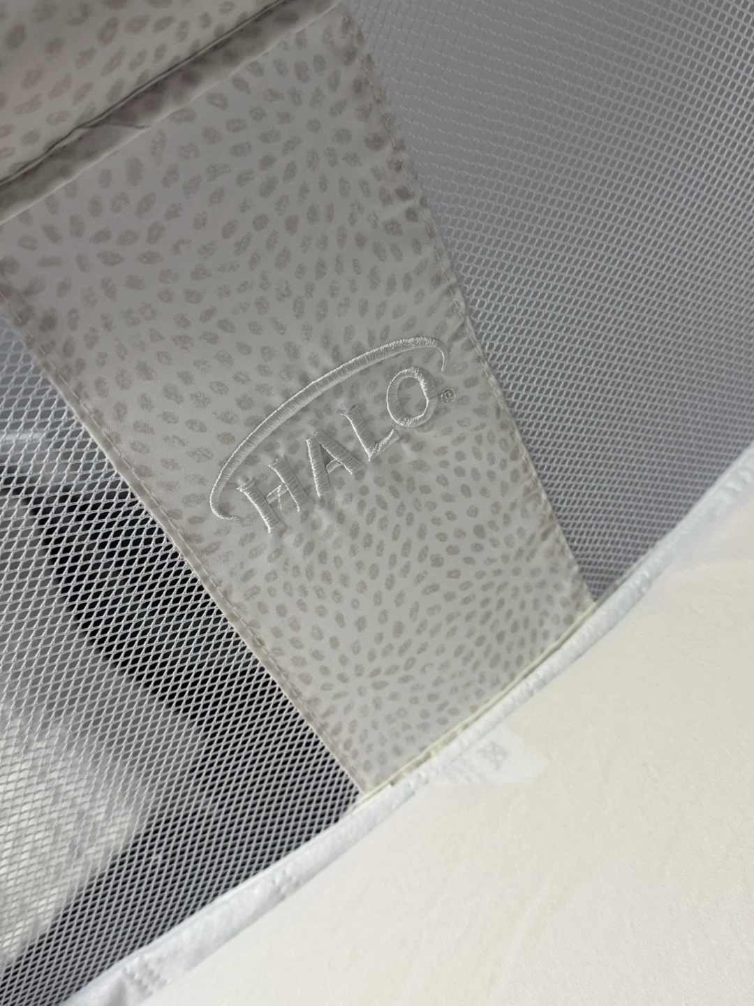 Halo Bassinest Swivel Sleeper - photo 2