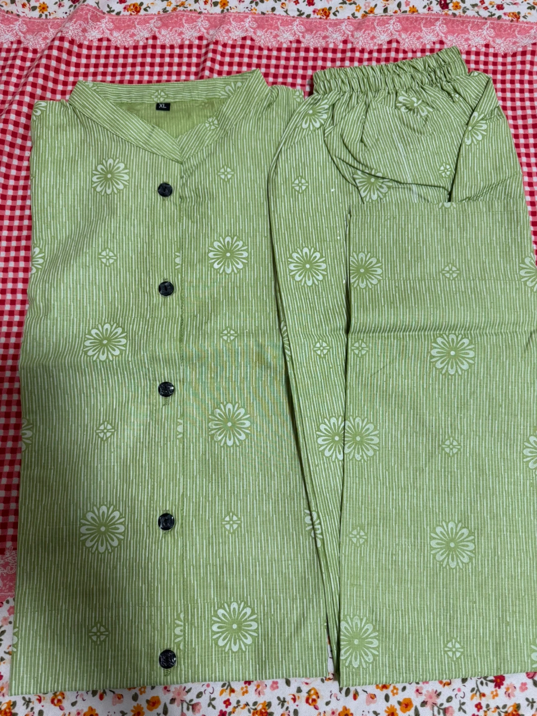 Co-ord Green Pyjama Set with Flower Print - Size XL - photo 3