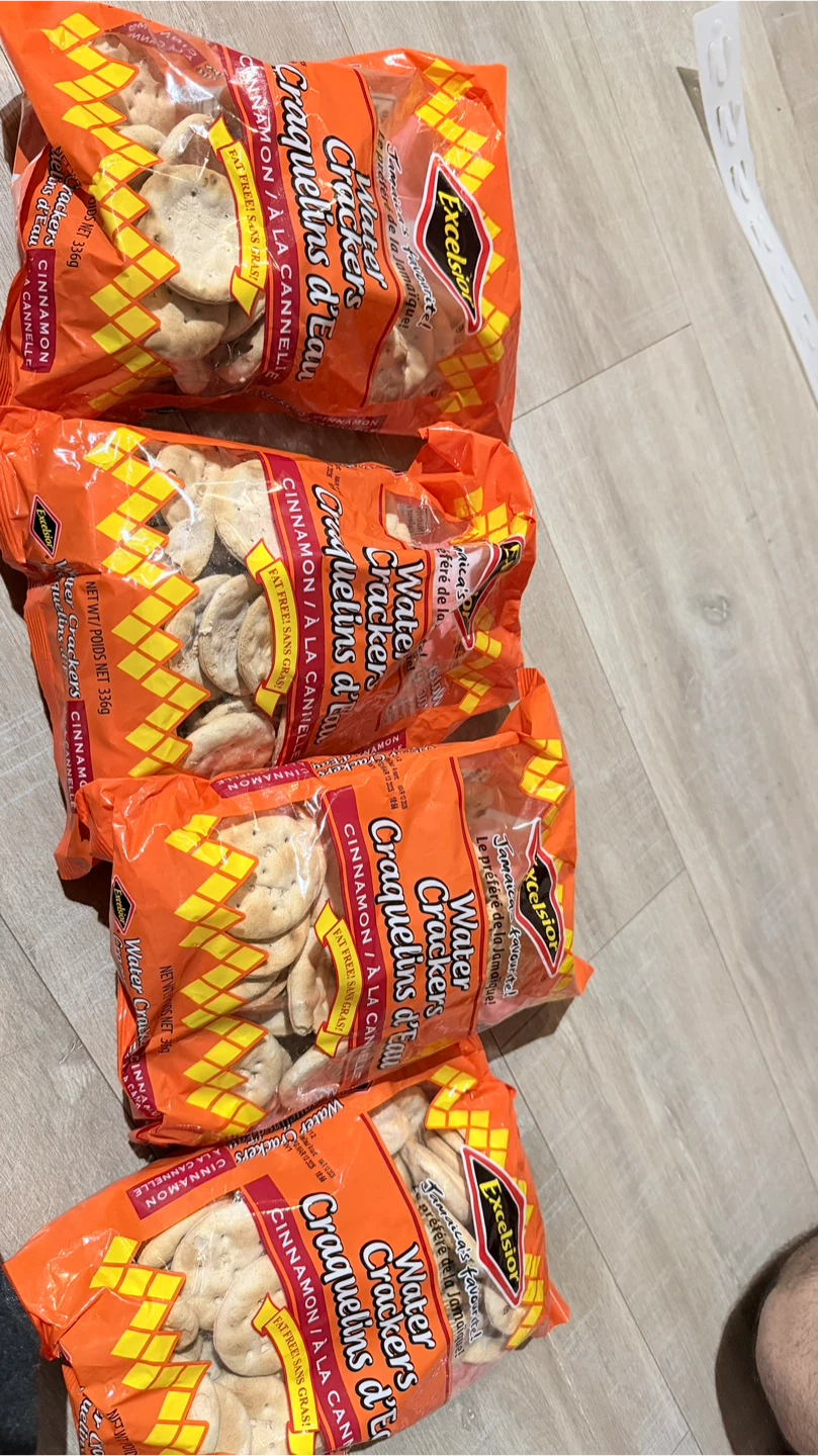 Excelsior Cinnamon Water Crackers (4 bags)